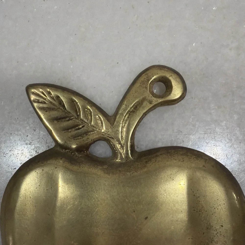 Vintage Brass Apple Wall Hook Rack 4 Pegs Kitchen Entryway Decor